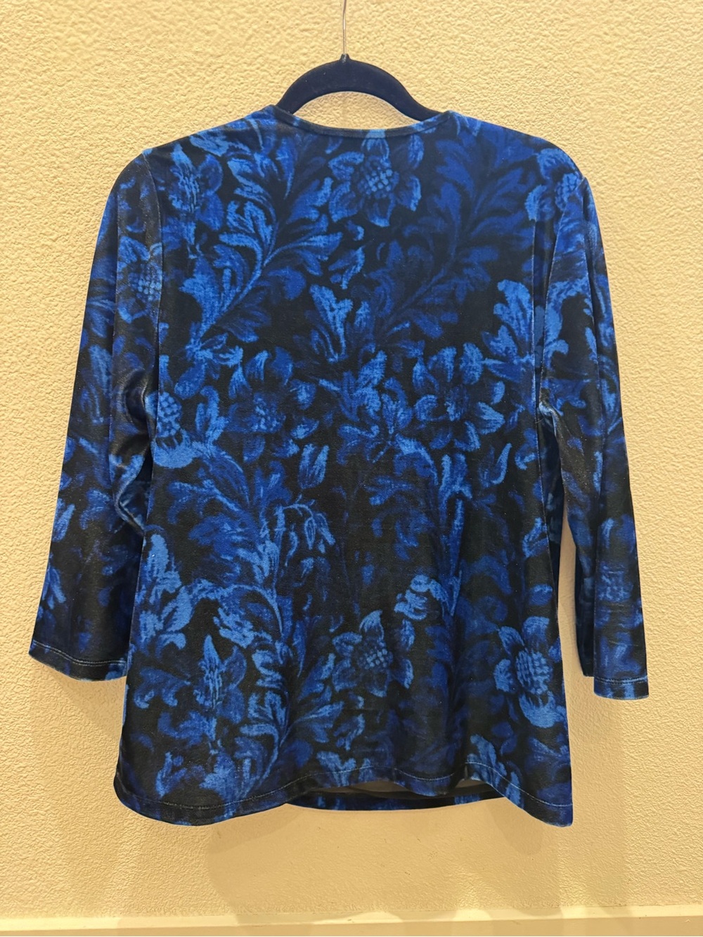 Soft Surroundings Velvet Alyssa wrap knit top w/ floral burnout pattern - Picture 6 of 7
